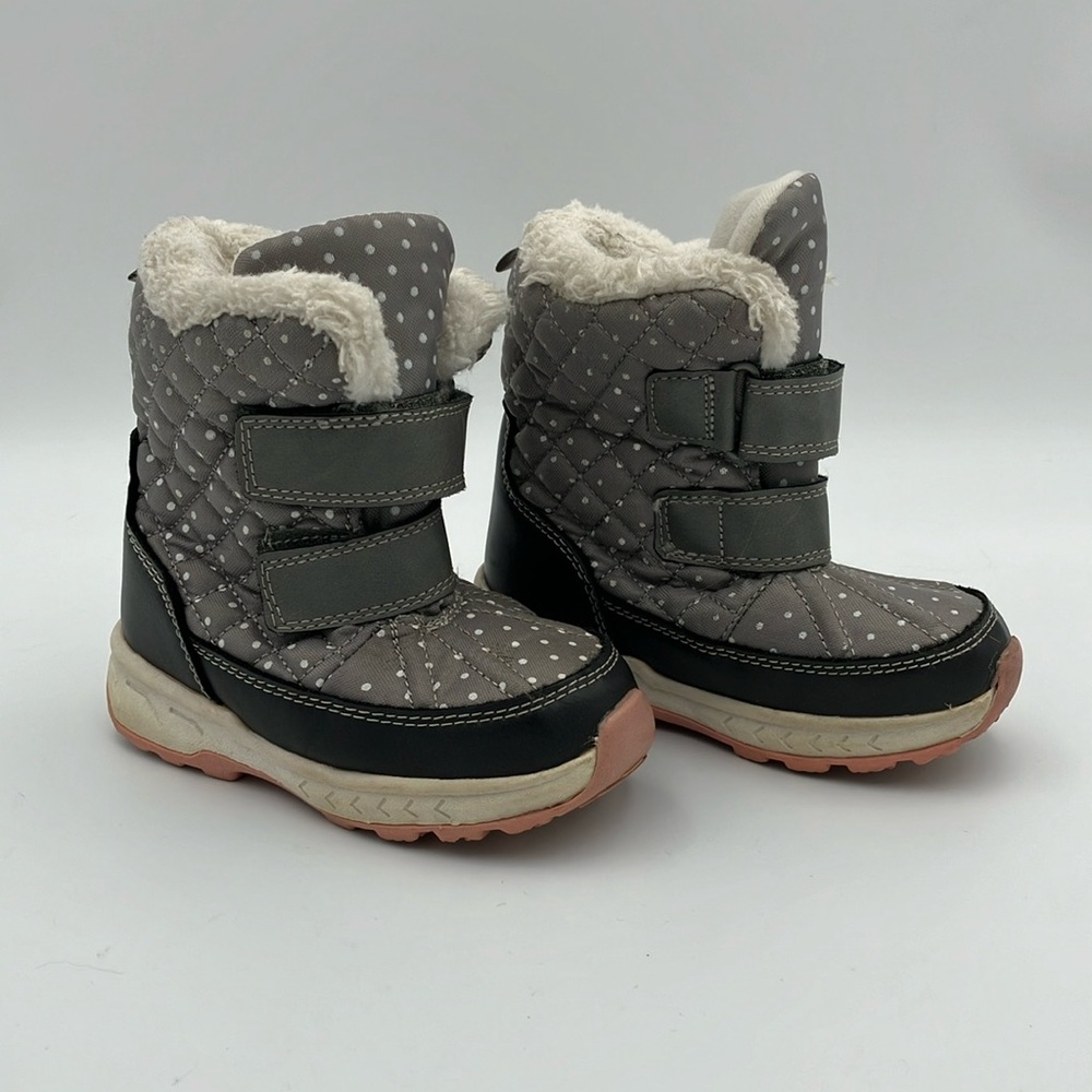 Carters Snow Boots (toddler size 9)